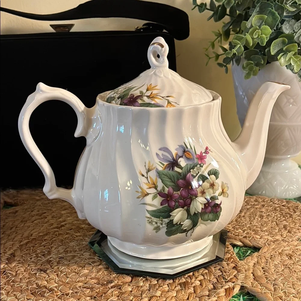 White and Purple floral Ceramic Tea pot